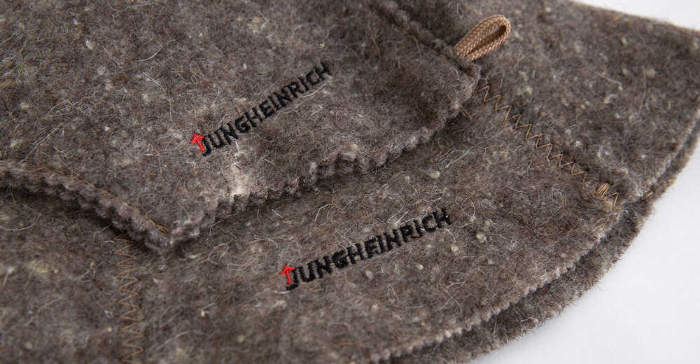 Эксклюзивные сувениры с логотипом для компании Jungheinrich