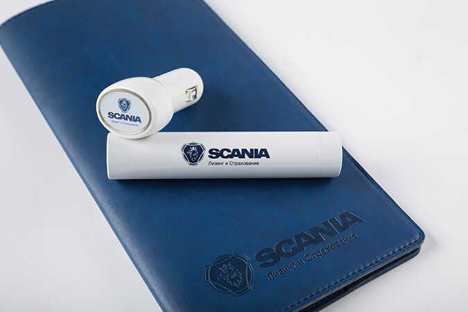 Новогодние бизнес-сувениры для компании ScaniaЛизинг