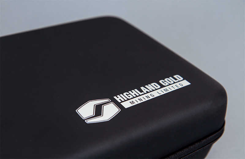 Корпоративный подарок с логотипом для Highland Gold Mining Limited