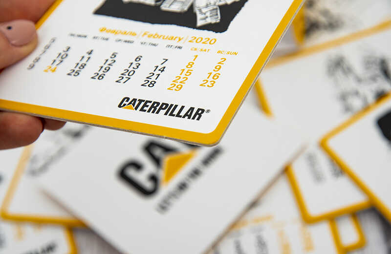 Квартальный календарь Caterpillar с магнитами