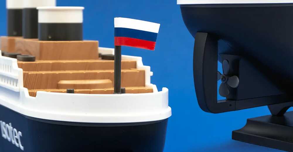 Новогодние подарки партнёрам с брендированием ISOTEC и Vetonit