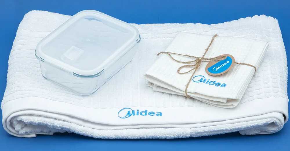 Подарки партнёрам на Новый Год для Midea