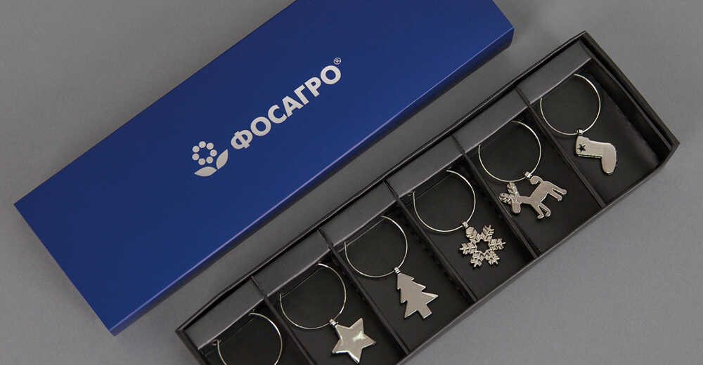 Новогодние бизнес-подарки с логотипом для компании ФосАгро