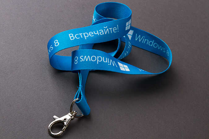 Сувениры с логотипом к запуску Windows 8