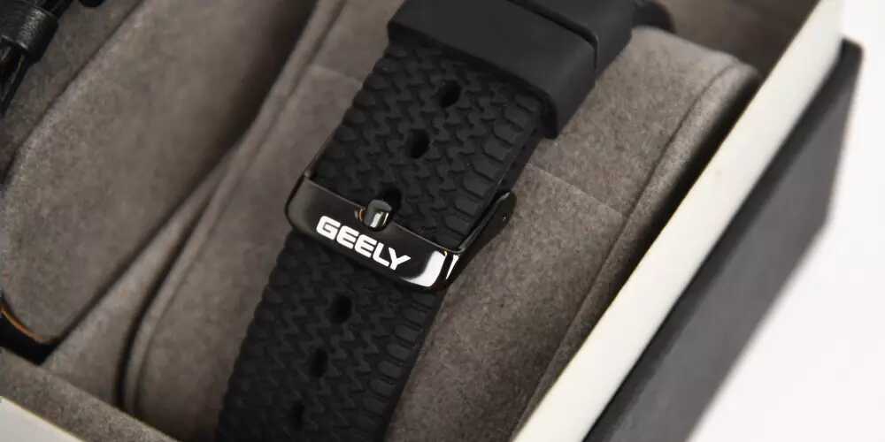 Сувениры с логотипом компании Geely