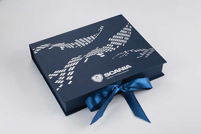 Новогодние бизнес-сувениры для компании ScaniaЛизинг