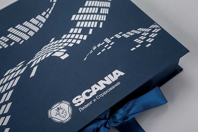 Новогодние бизнес-сувениры для компании ScaniaЛизинг