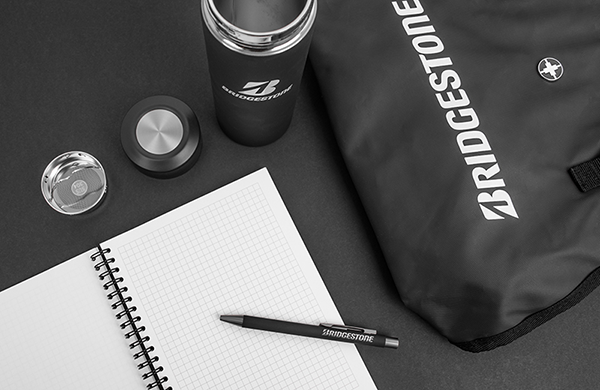 Корпоративные подарки с логотипом Bridgestone