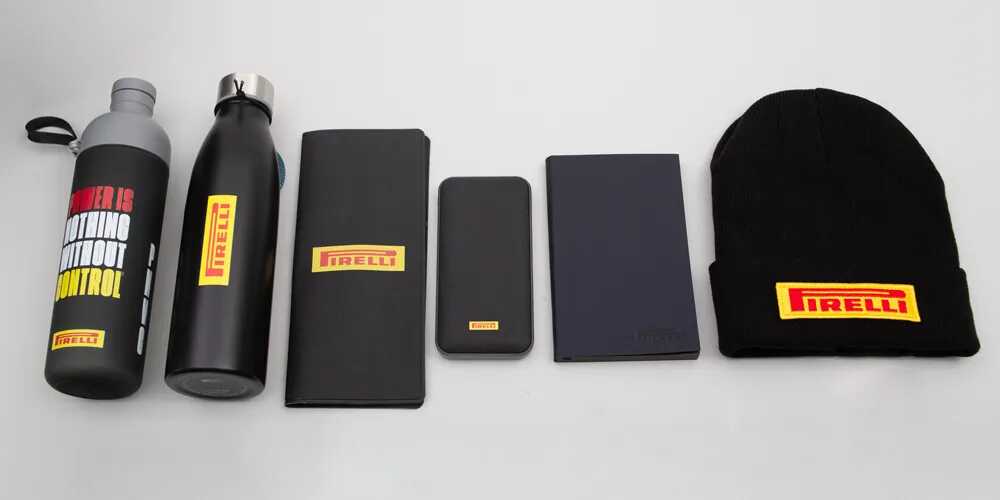 Новогодние подарки сотрудникам Pirelli