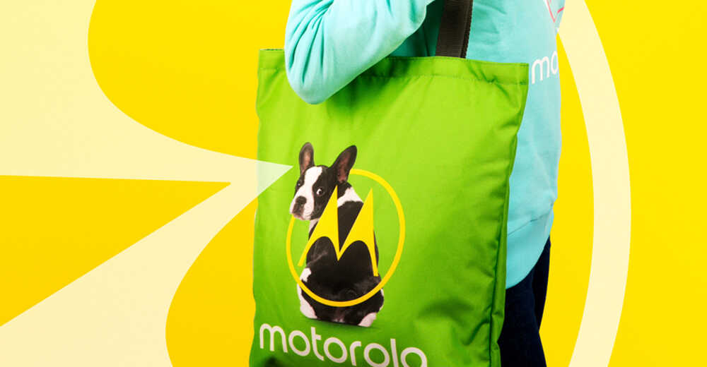 Свитшоты и сумки с логотипом бренда Motorola