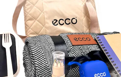 Ассортимент товаров для мерчшопа Ecco