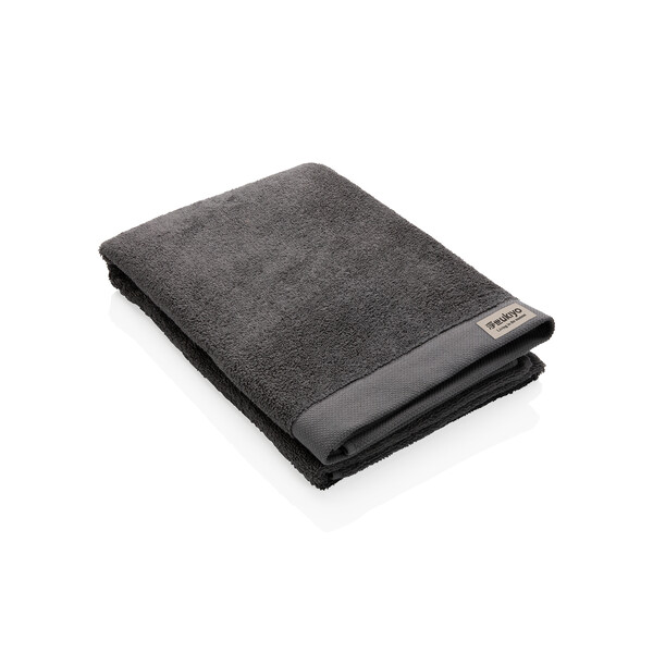 Банное полотенце Ukiyo Sakura из хлопка AWARE™, 500 г/м², 70x140 см темно-сер